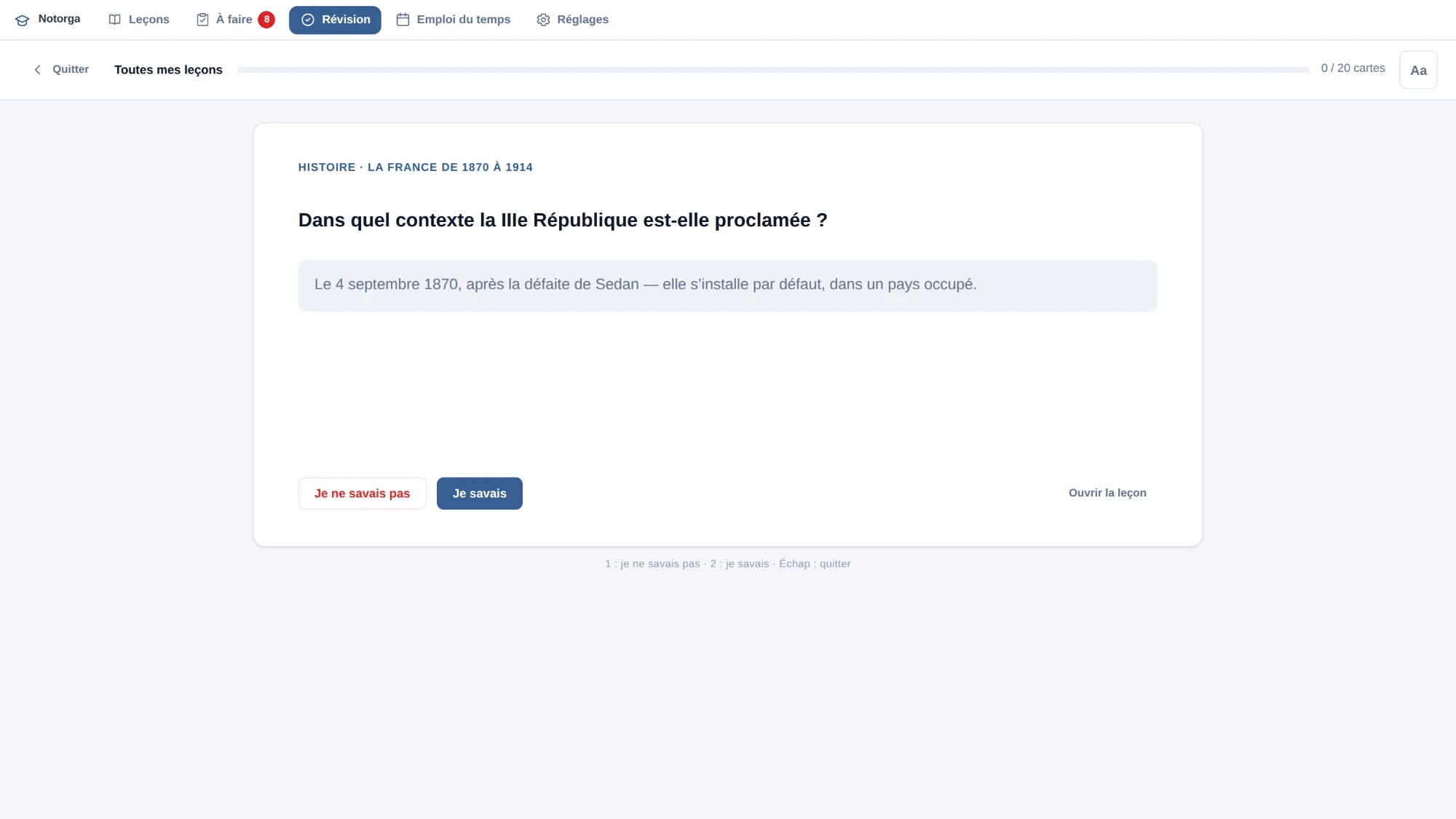 Une carte de révision retournée dans Notorga : la question, la réponse, et les deux boutons de jugement.